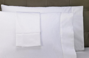 Almohada memory foam de espuma viscoelástica con forro protector, tamaño  estándar - Textiles MANTTRA Hotel Collection